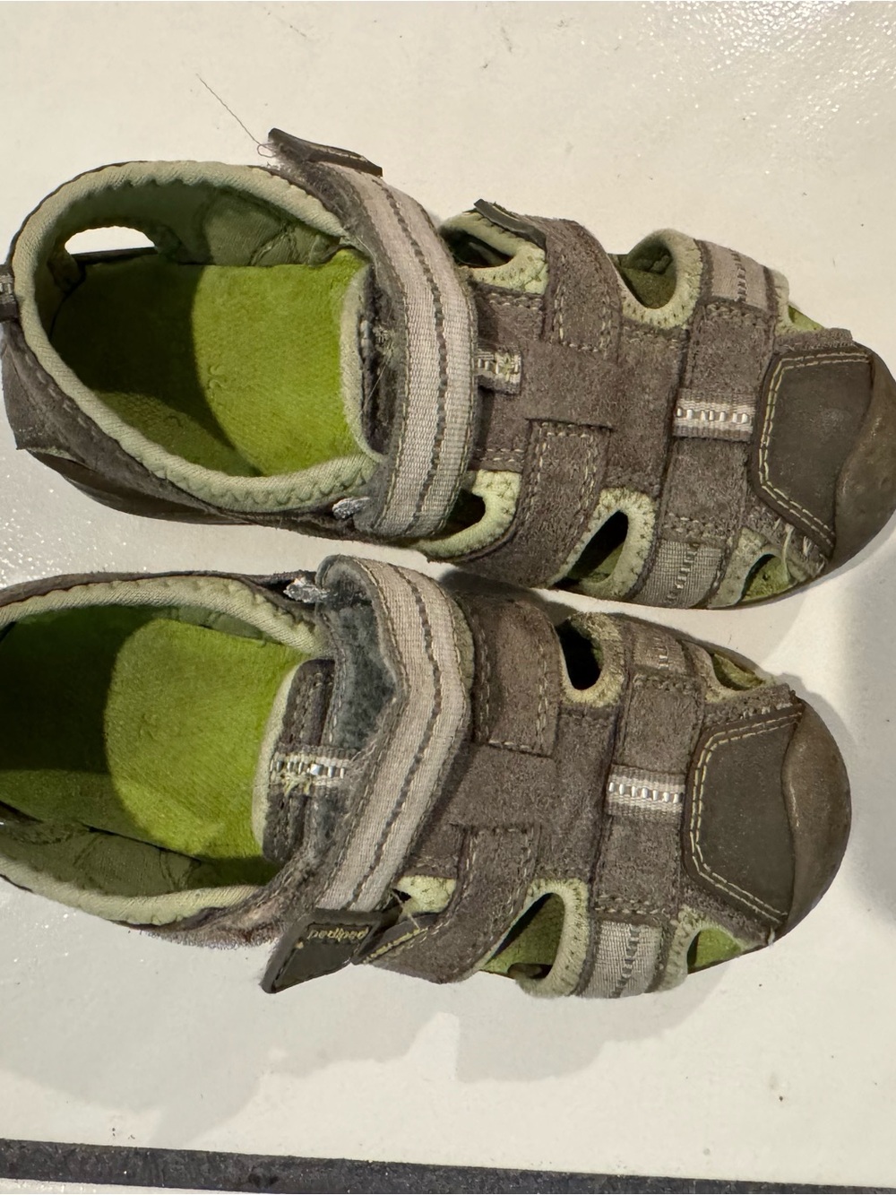 pediped Olive Green and Gray Closed-Toe Kids Sandals